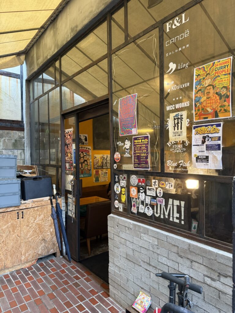 本格カレー屋さん「knot」の店舗外観写真