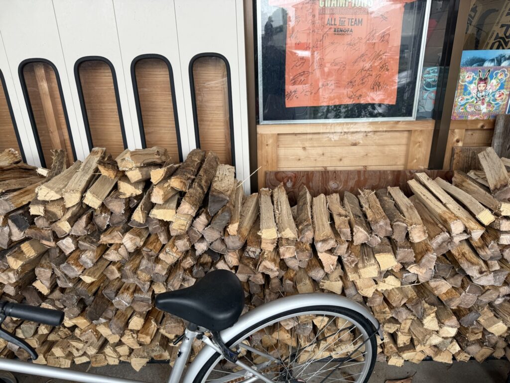 薪の写真
