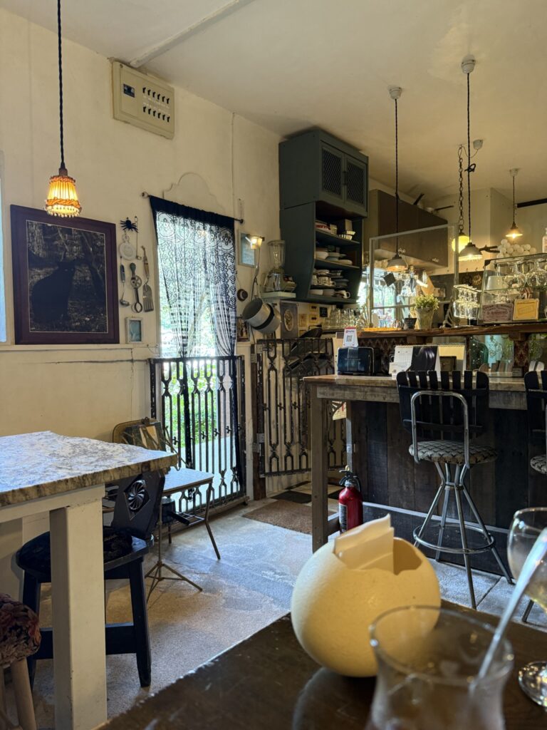 Arbòreo(アルボレオ)内観写真。