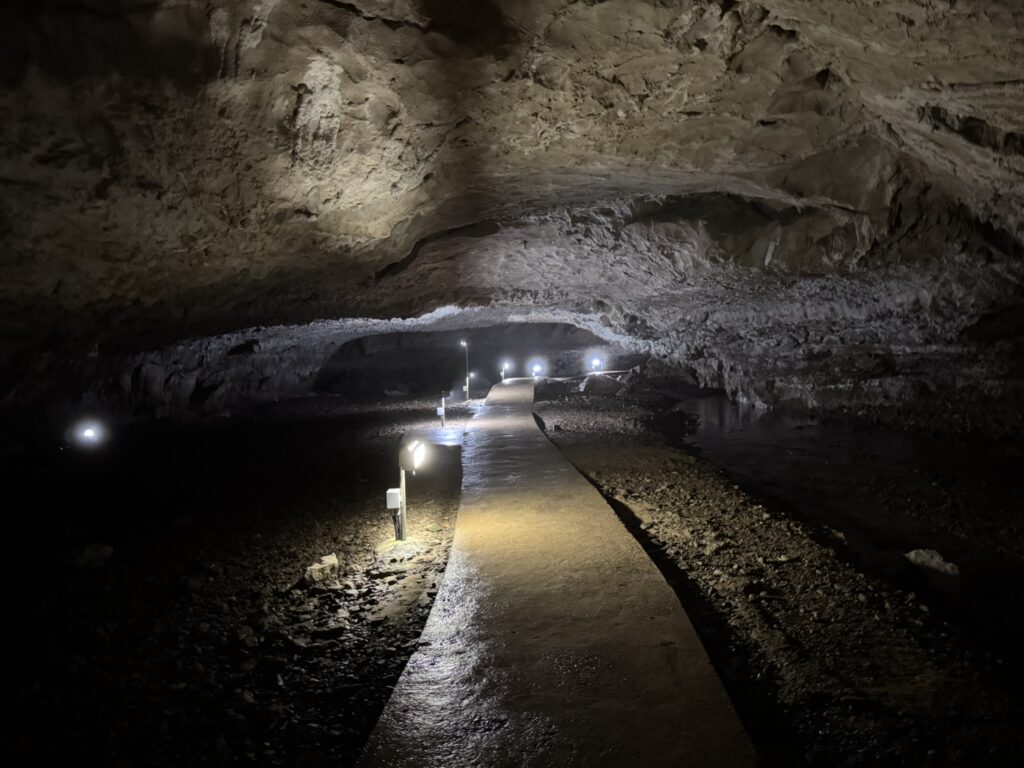 『景清洞』内部、通路の写真➁。