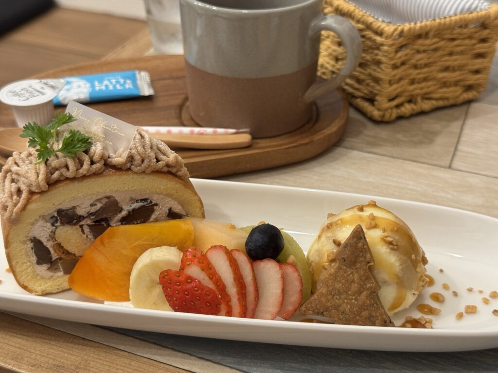 マロンロールの写真