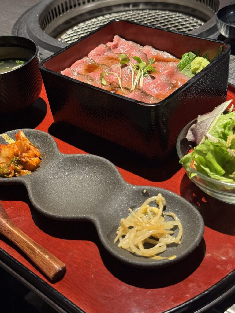 但馬牛ローストビーフ重の写真