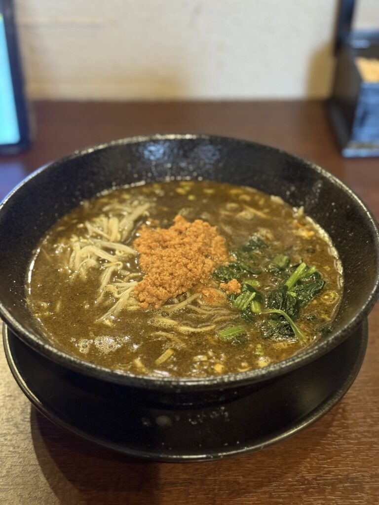 限定30杯特濃黒ごま担々麺の写真