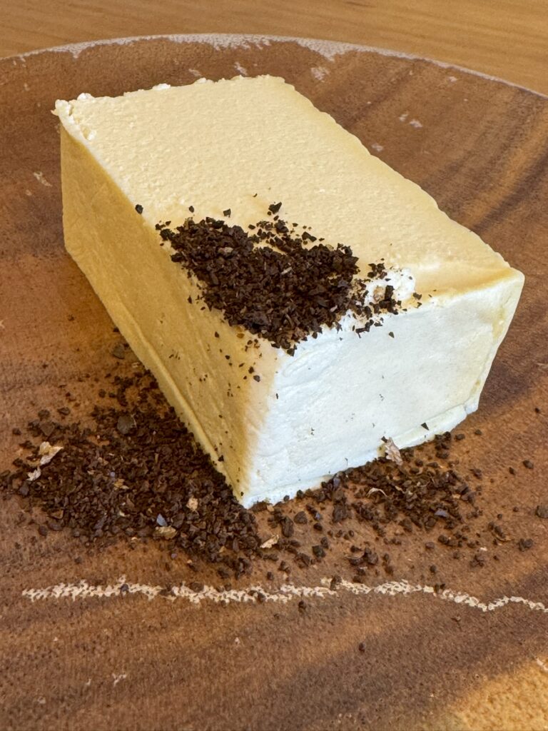 チーズケーキ単品アップの写真