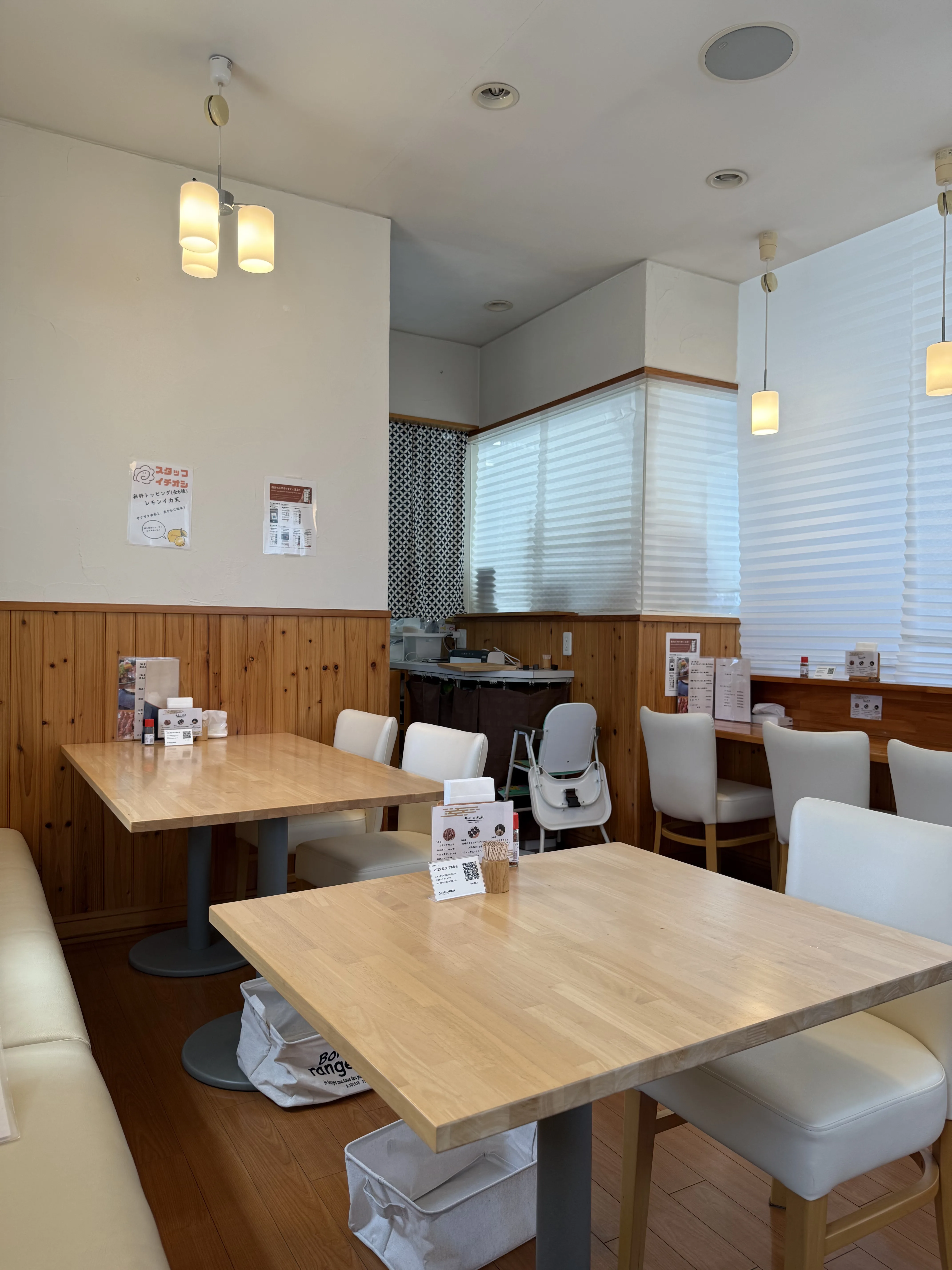 山口県防府市『牛牛×米米』店舗内観