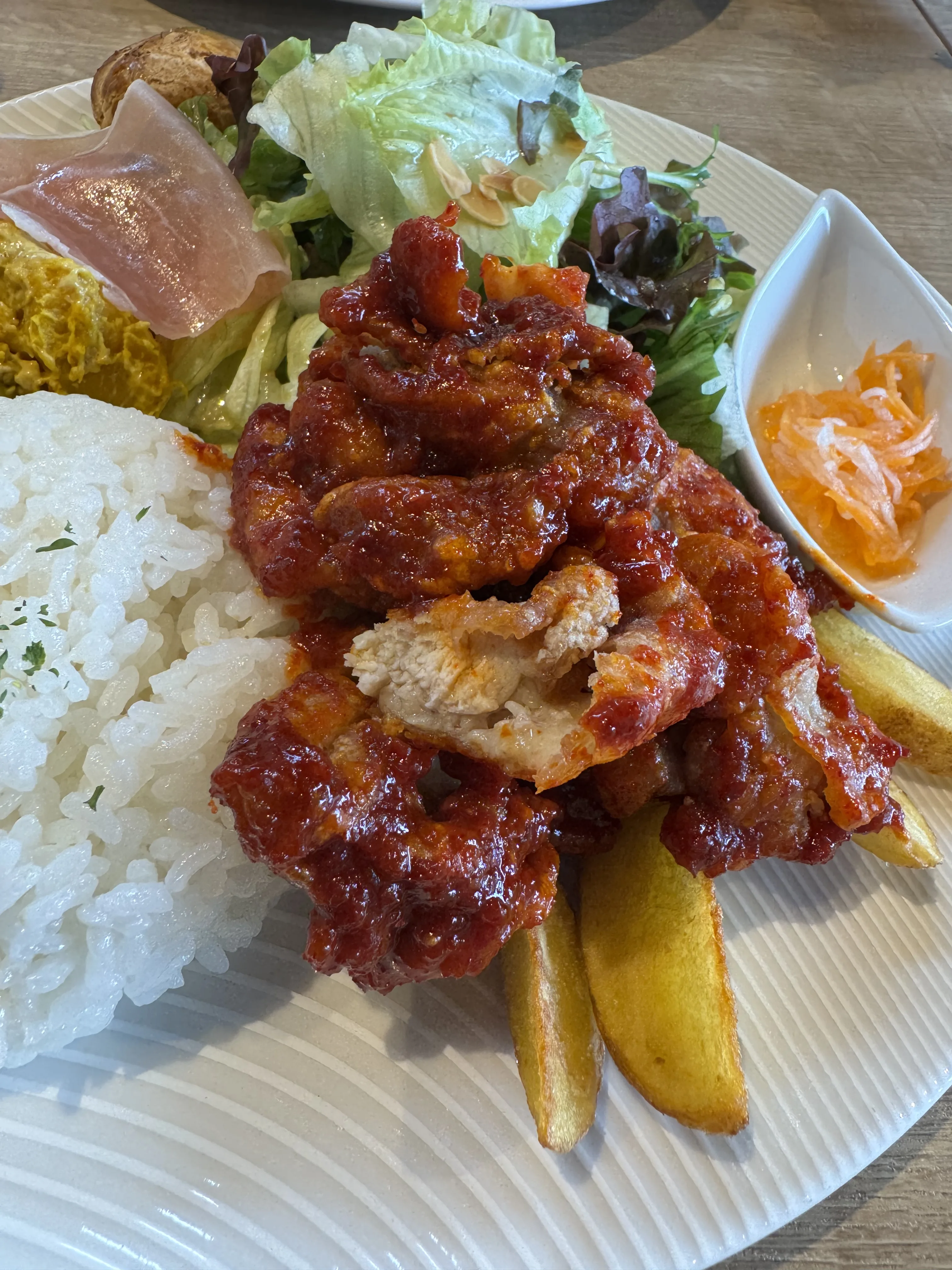 旨辛チキン断面アップ